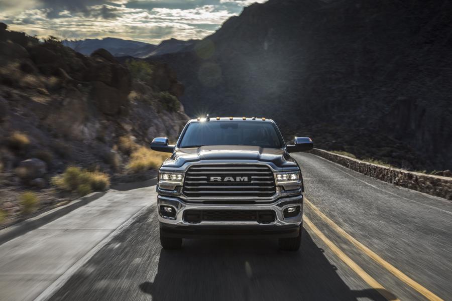  Ram 2500 Laramie Longhorn Mega Cab (DJ) 2019 года  (фото 8 из 20)